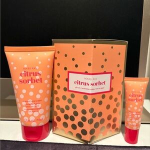 Mary Kay Citrus Sorbet Hand Cream & Lip Balm Set - Peach